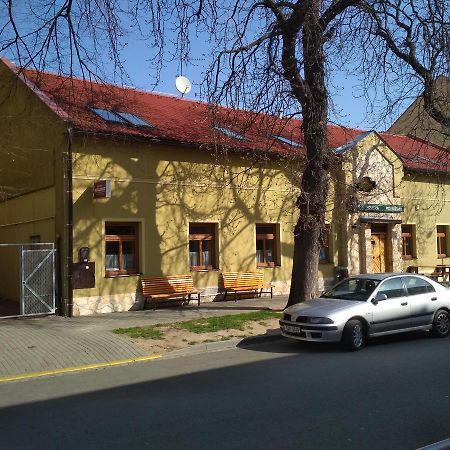 Apartmany Pod Kastany Kvasice Экстерьер фото